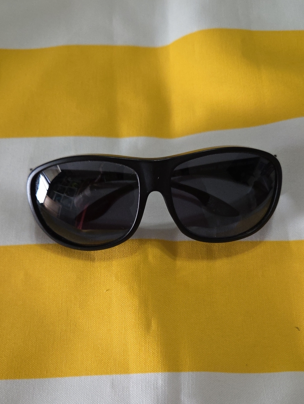 Foster Grant Men's Black Wrap Sunglasses Solar Shield